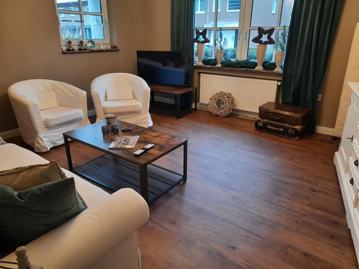Tina's Apartment *